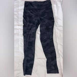 Lululemon Base Pace 25”